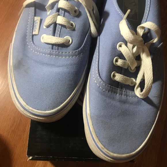 Vans - Picture 3 of 4